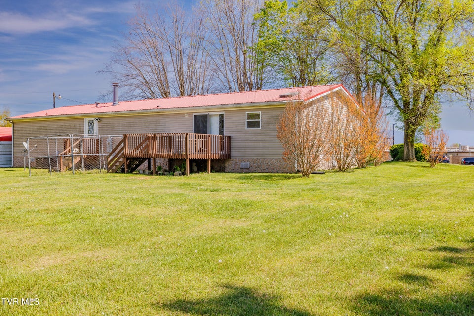 Photo #22: 985 Old Stage Road