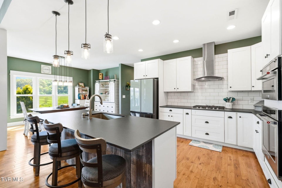 Photo #9: 605 Church Lane