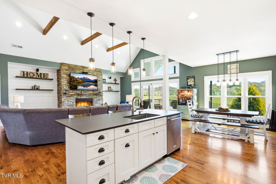 Photo #10: 605 Church Lane