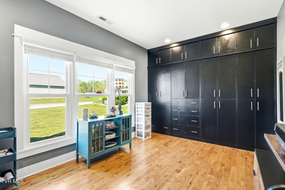 Photo #33: 605 Church Lane