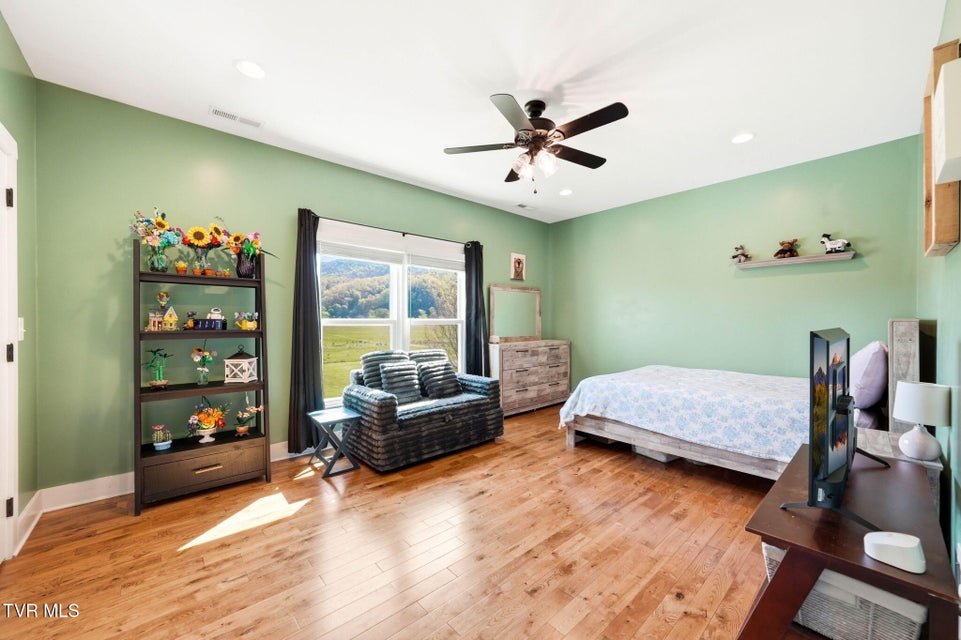 Photo #34: 605 Church Lane