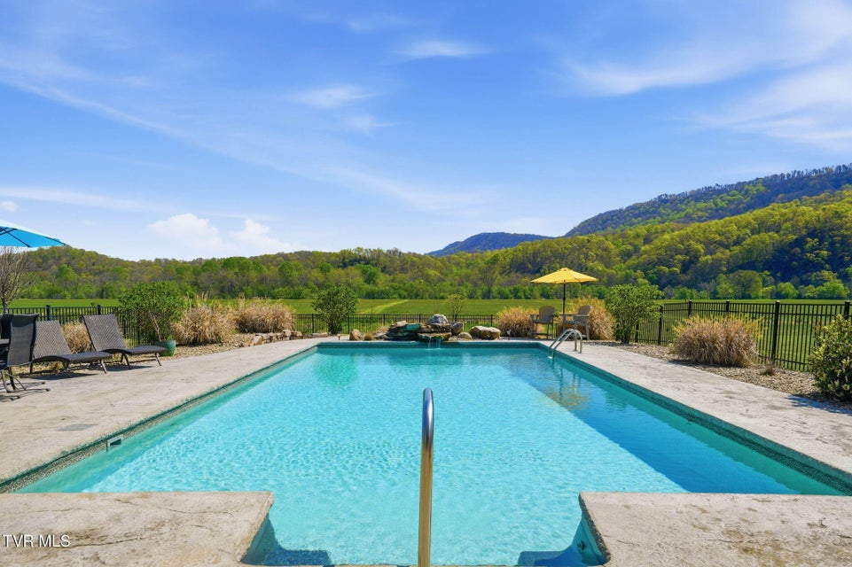 Photo #70: 605 Church Lane