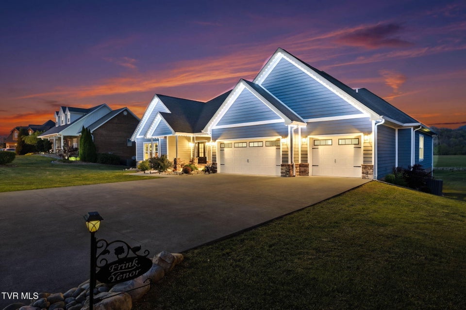 Photo #94: 605 Church Lane