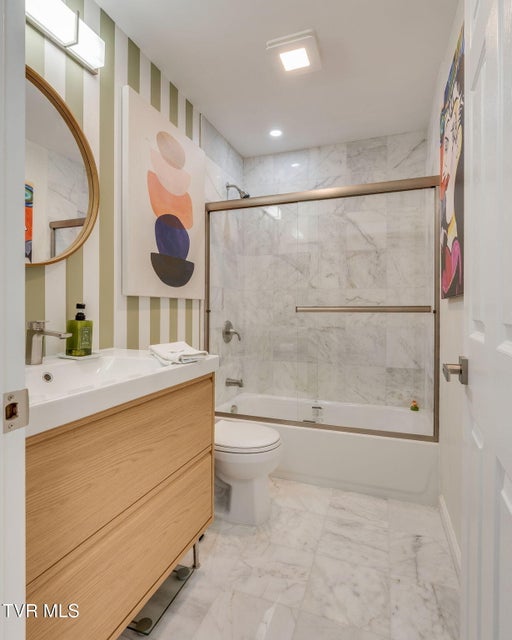 Photo #14: 1817 Ridgemont Drive