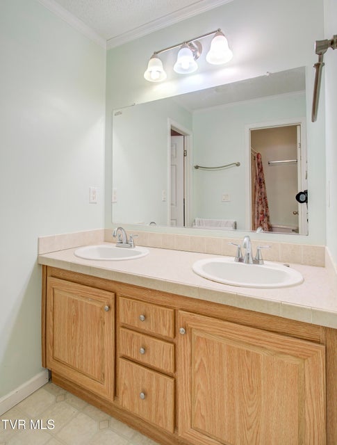 Photo #33: 617 Telford New Victory Road