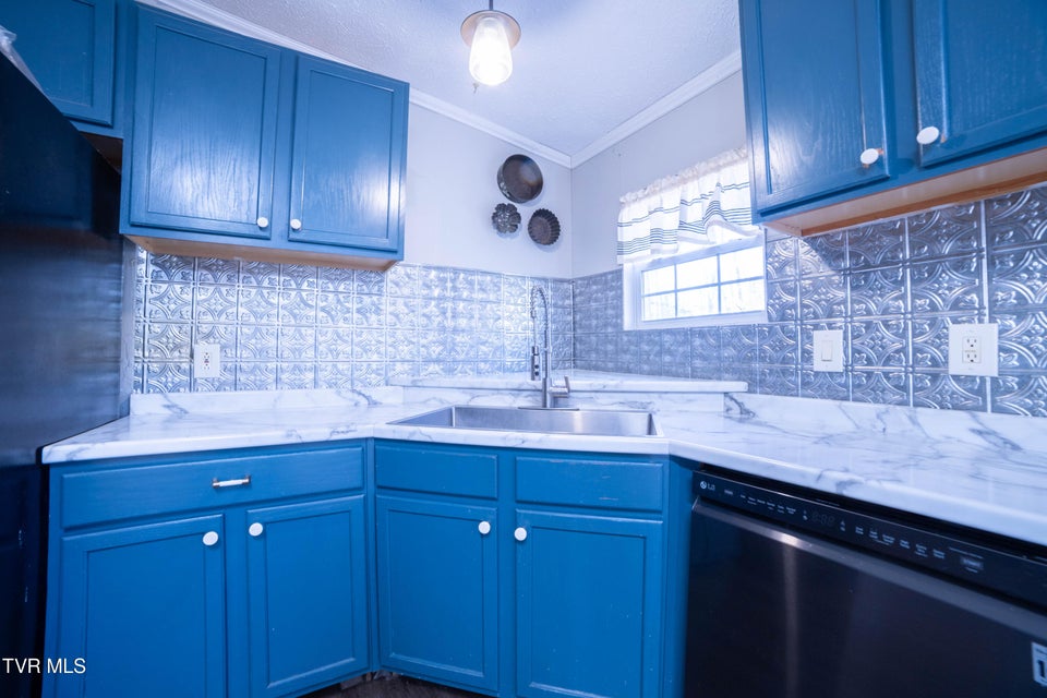 Photo #17: 55 Kay Miller Lane