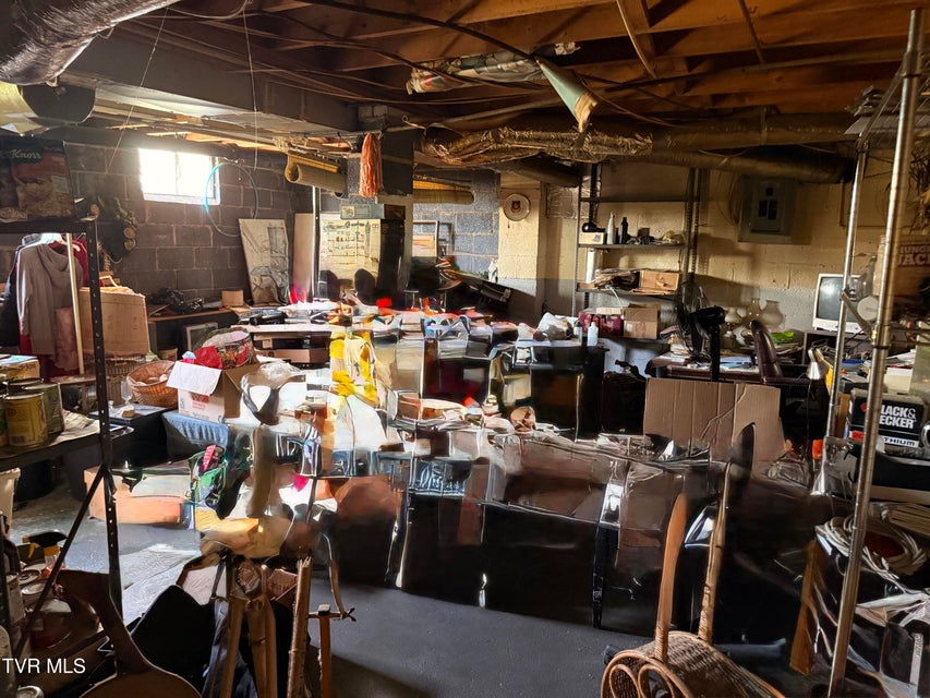 Photo #13: 1507 Baxter Street