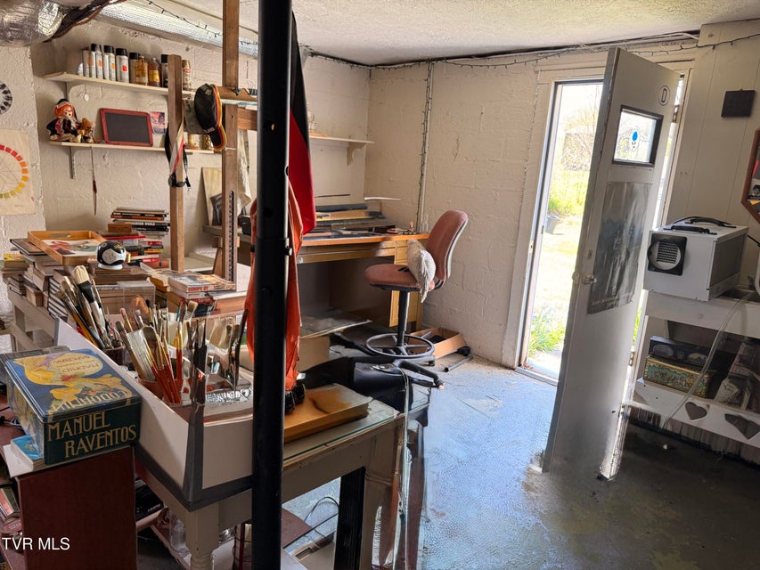 Photo #14: 1507 Baxter Street