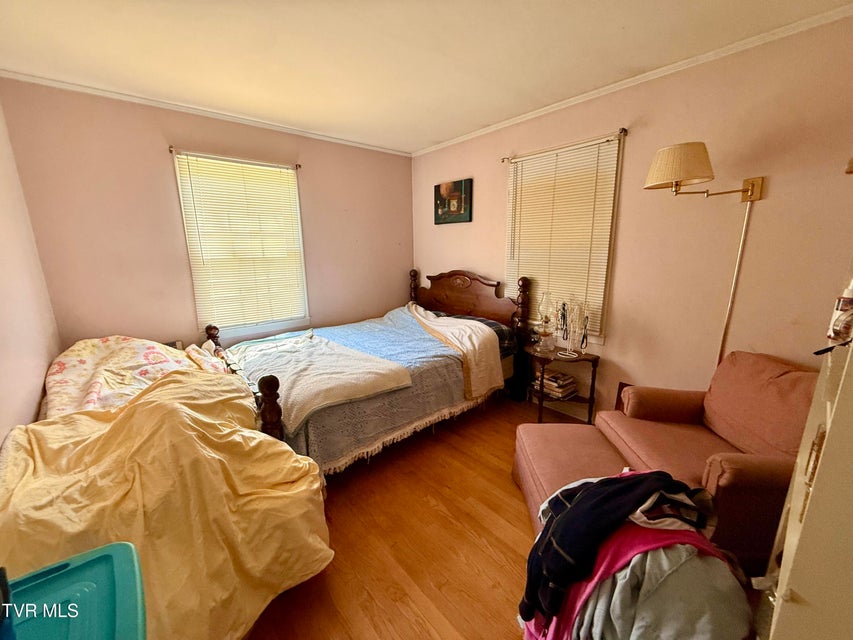 Photo #25: 1507 Baxter Street