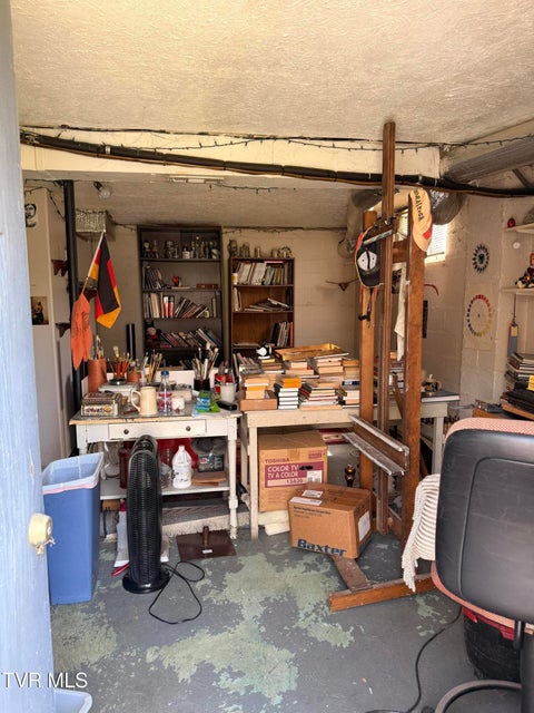 Photo #10: 1507 Baxter Street