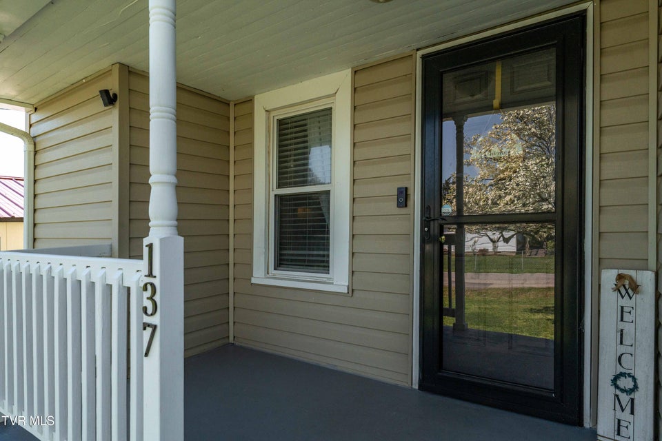 Photo #8: 137 Mary Street