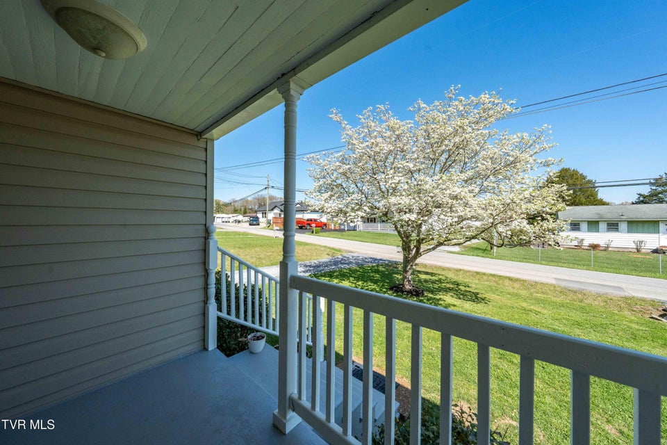 Photo #9: 137 Mary Street