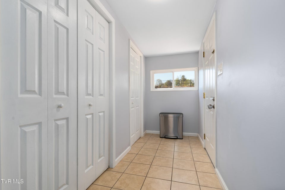 Photo #34: 137 Mary Street