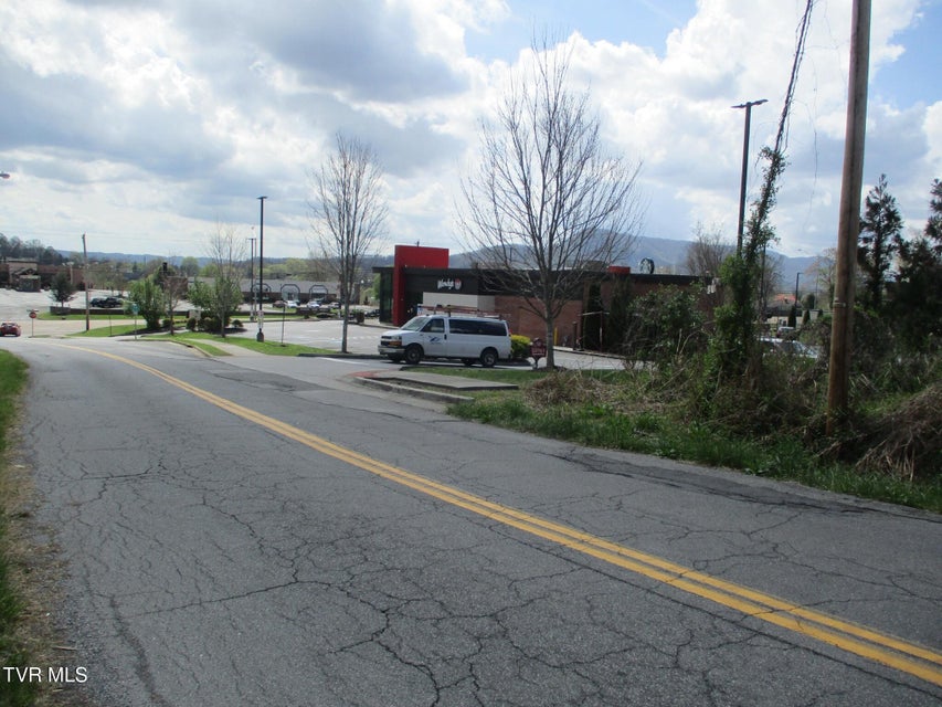 Photo #22: 650 Teasel Drive