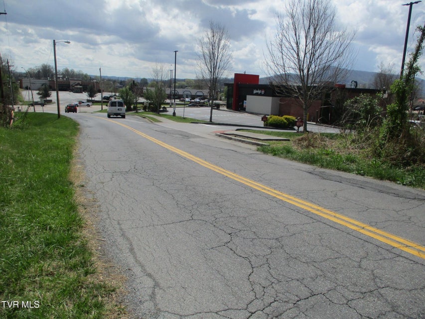 Photo #23: 650 Teasel Drive