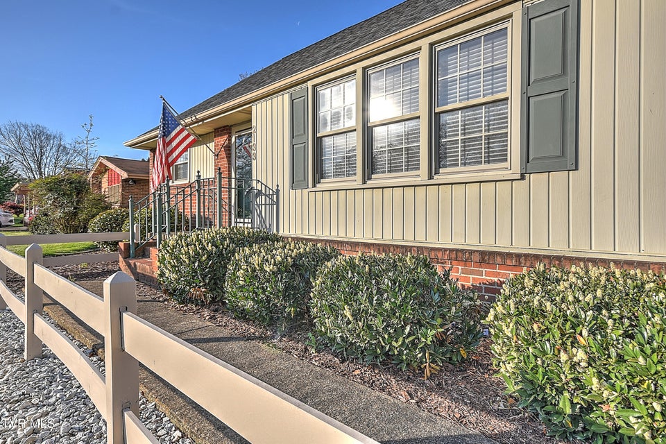 Photo #4: 2133 Swannanoa Avenue