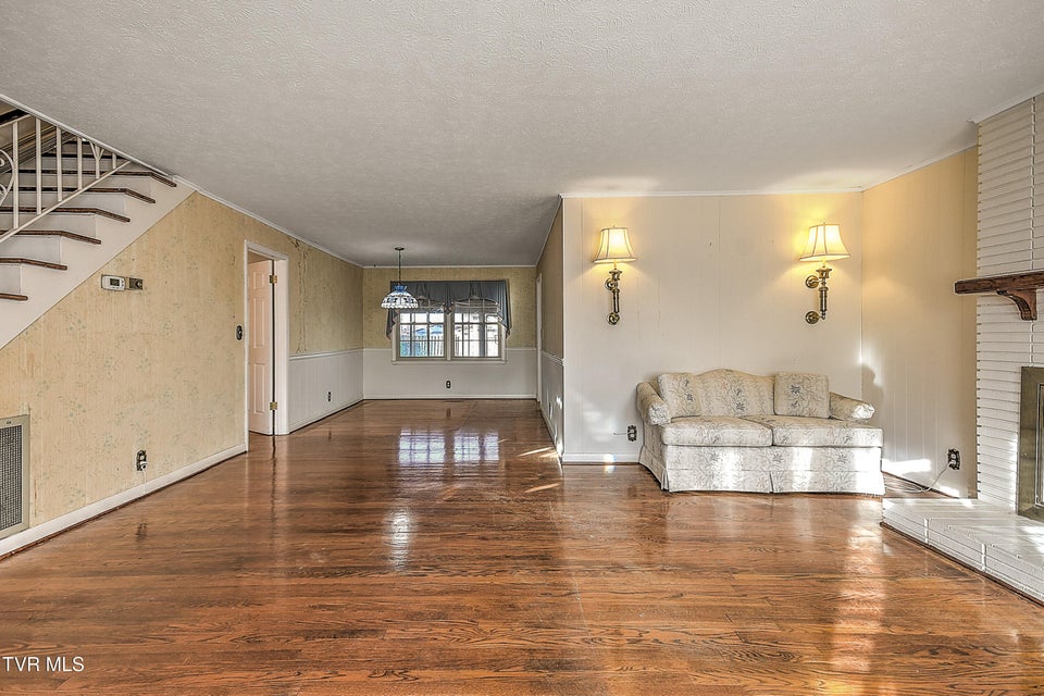 Photo #7: 2133 Swannanoa Avenue