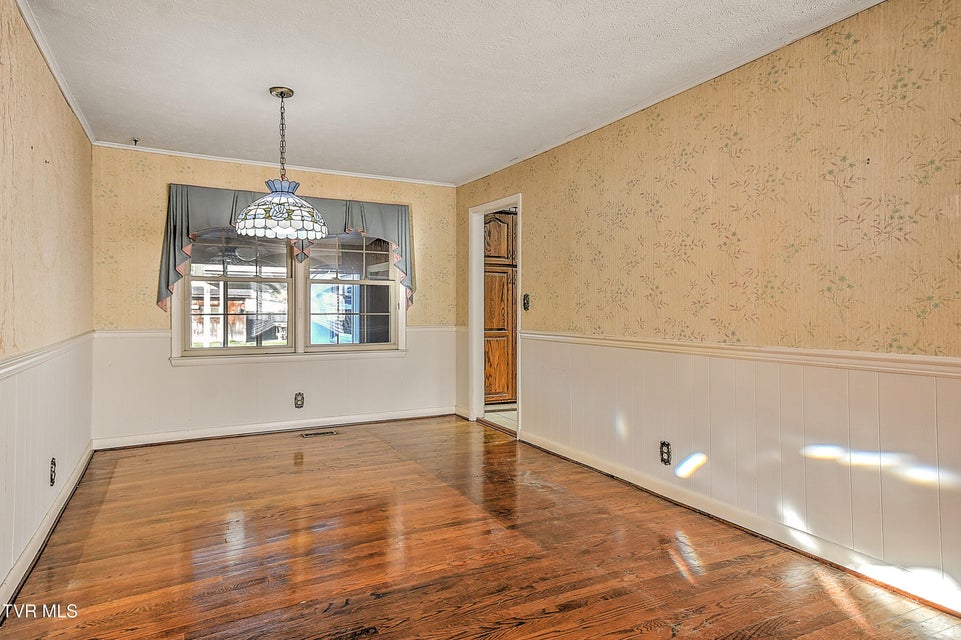 Photo #8: 2133 Swannanoa Avenue