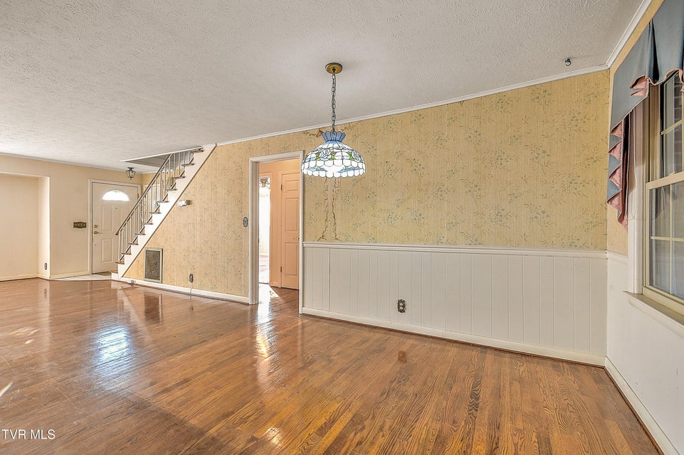 Photo #9: 2133 Swannanoa Avenue