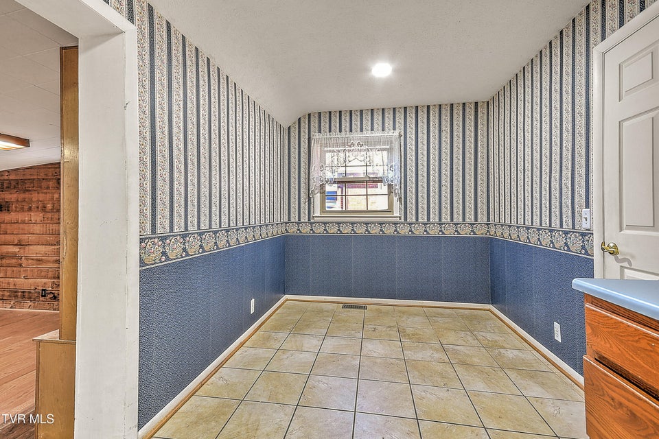 Photo #15: 2133 Swannanoa Avenue