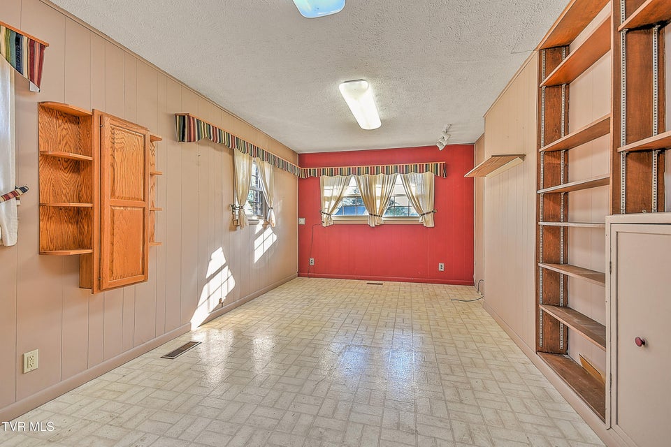 Photo #17: 2133 Swannanoa Avenue