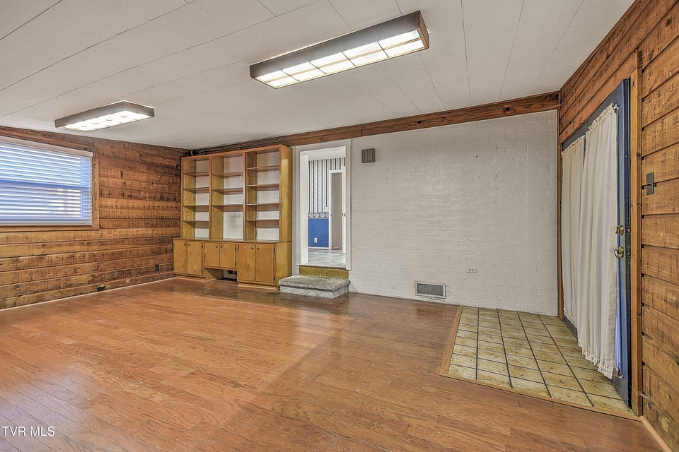 Photo #23: 2133 Swannanoa Avenue