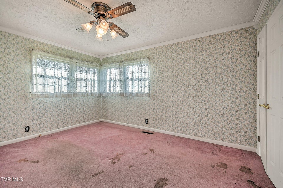 Photo #26: 2133 Swannanoa Avenue