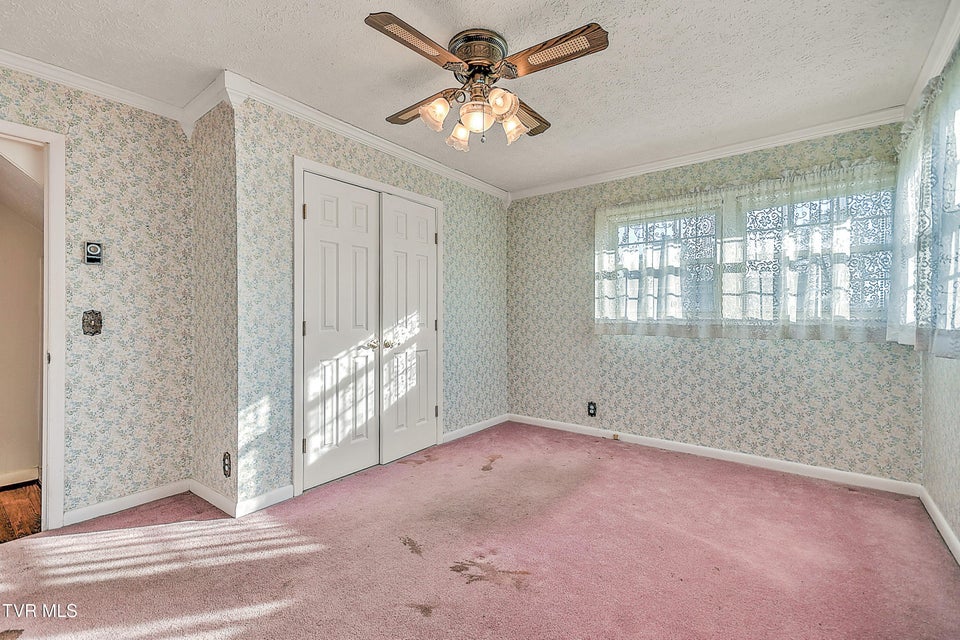 Photo #27: 2133 Swannanoa Avenue