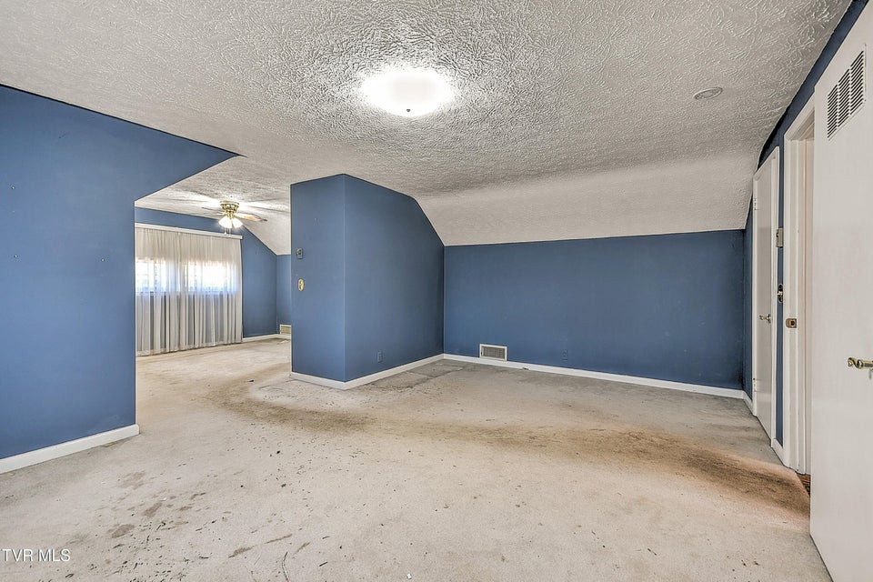 Photo #39: 2133 Swannanoa Avenue