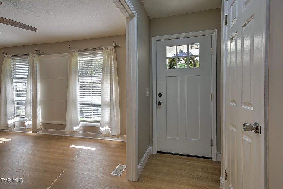 Photo #5: 420 Ridgefields Road