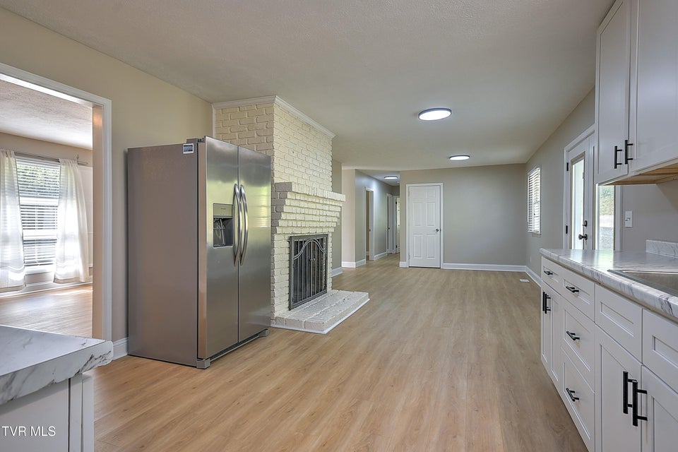 Photo #11: 420 Ridgefields Road