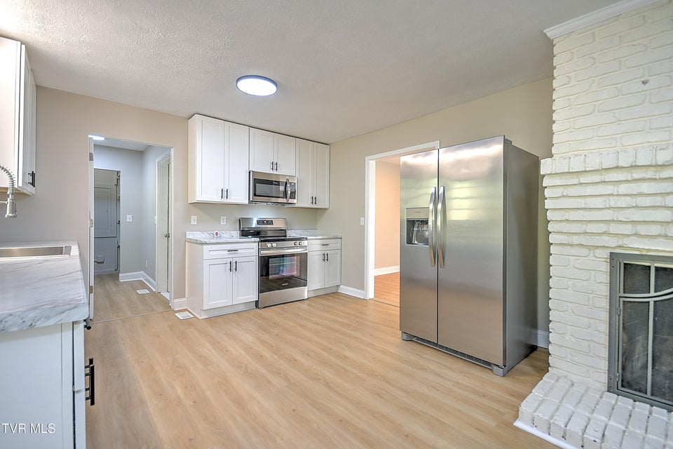 Photo #14: 420 Ridgefields Road