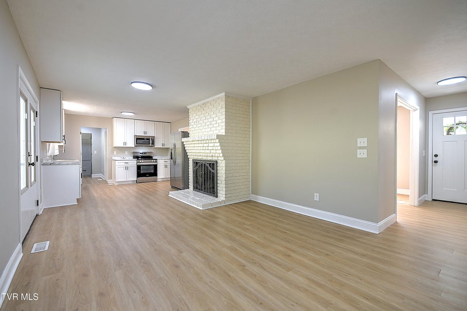 Photo #15: 420 Ridgefields Road