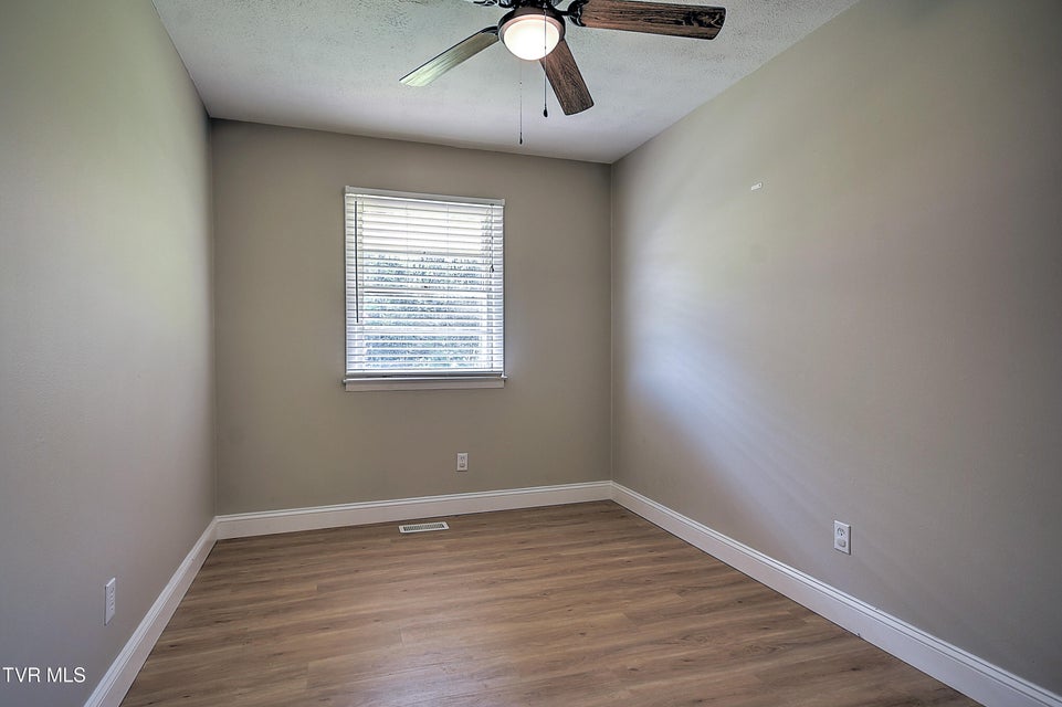 Photo #23: 420 Ridgefields Road