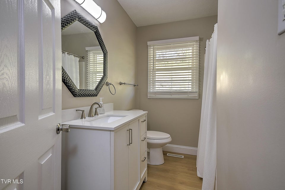 Photo #26: 420 Ridgefields Road