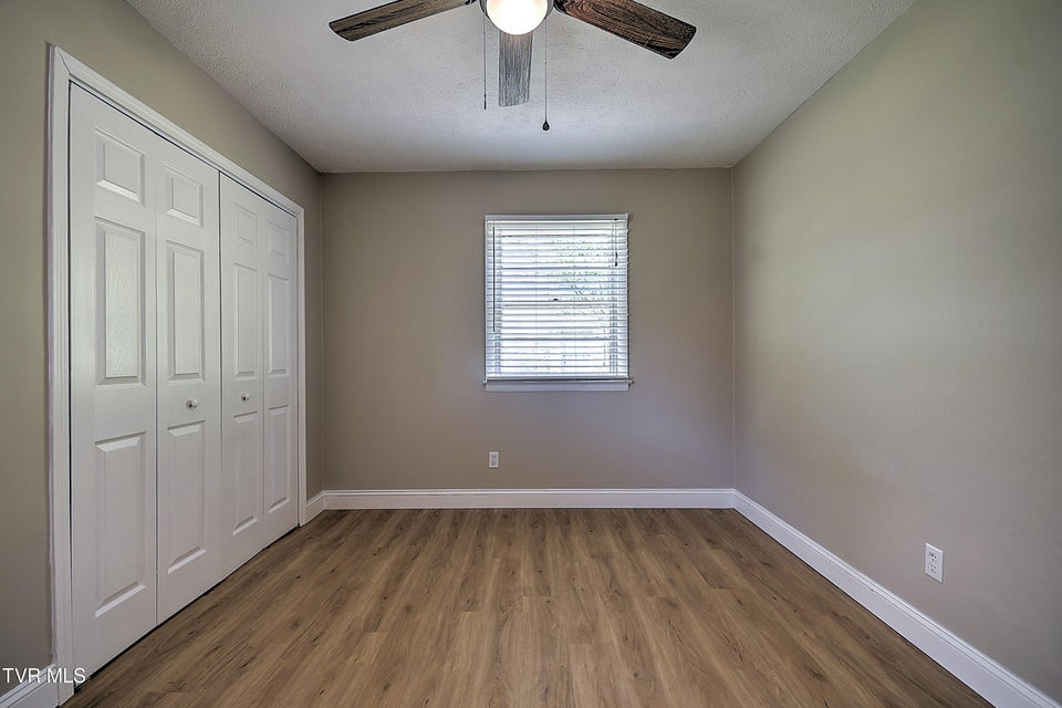 Photo #28: 420 Ridgefields Road