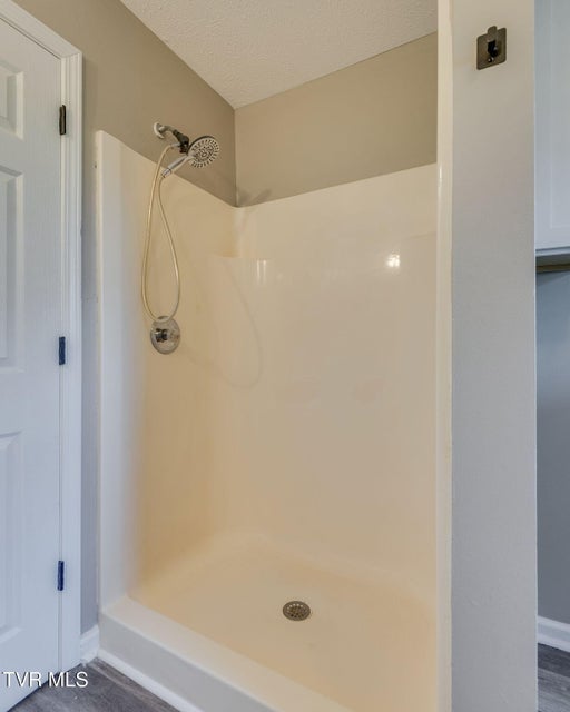 Photo #11: 600 Roan Street