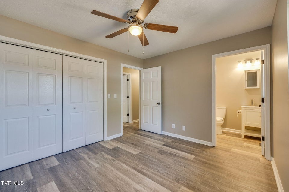 Photo #14: 600 Roan Street