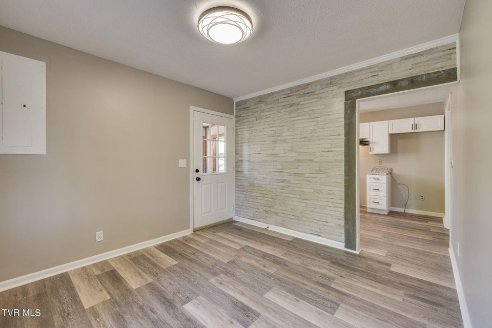 Photo #13: 600 Roan Street