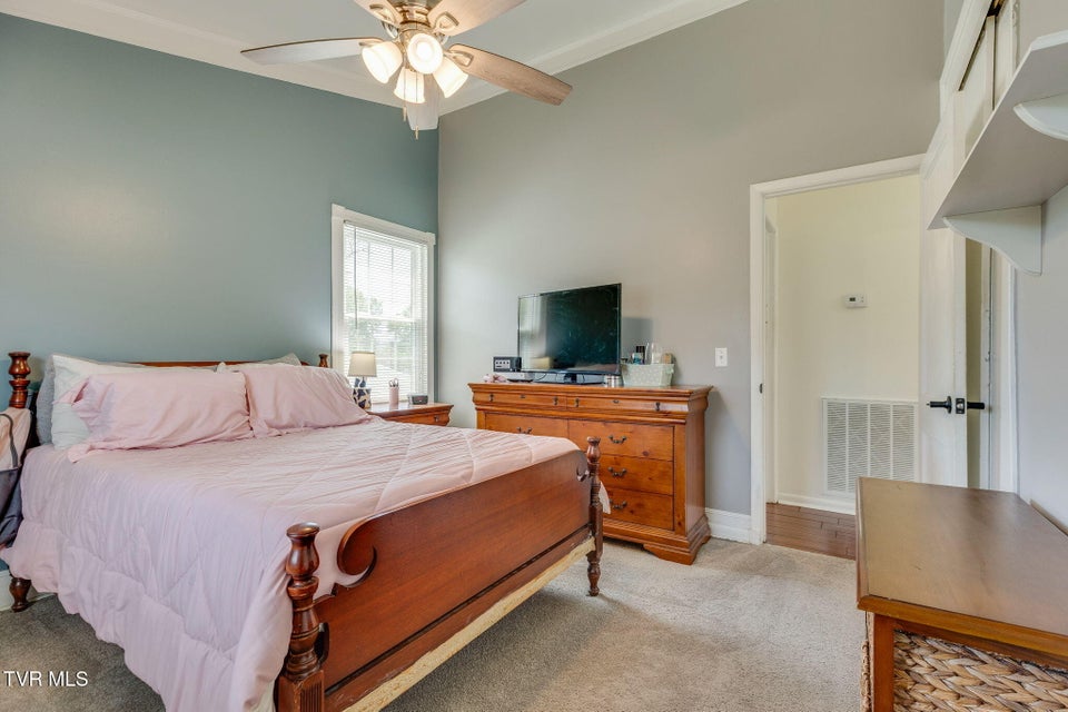 Photo #21: 1610 Lasalle Street