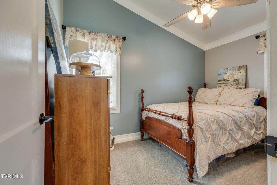 Photo #24: 1610 Lasalle Street