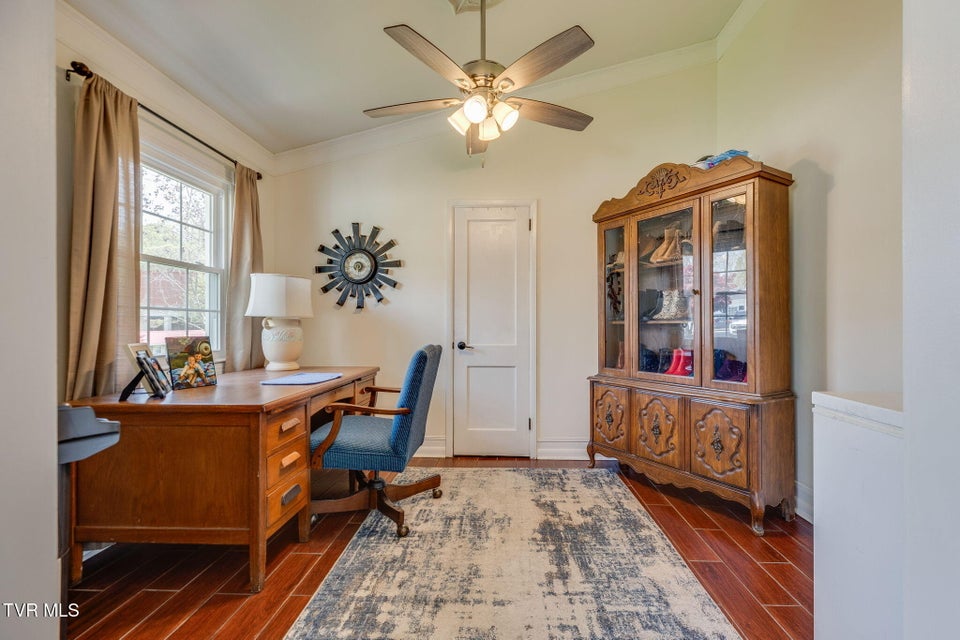 Photo #27: 1610 Lasalle Street