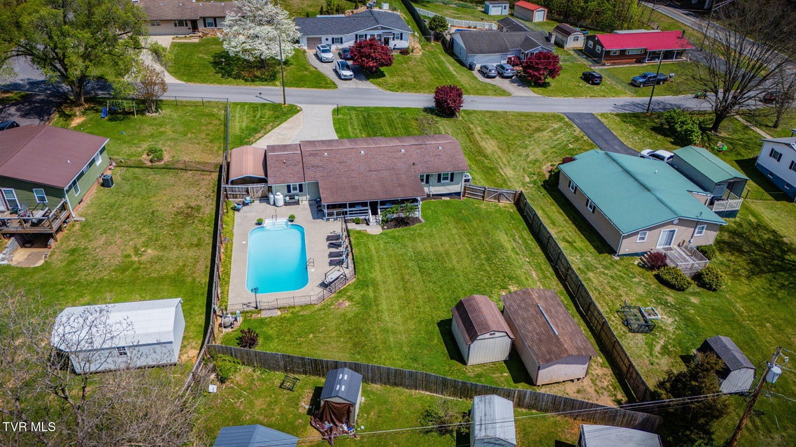 Photo #42: 1610 Lasalle Street