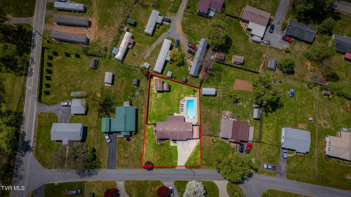 Photo #45: 1610 Lasalle Street