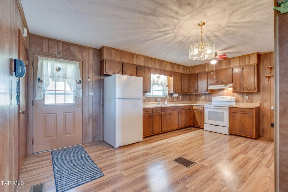 Photo #8: 4410 Asheville Highway