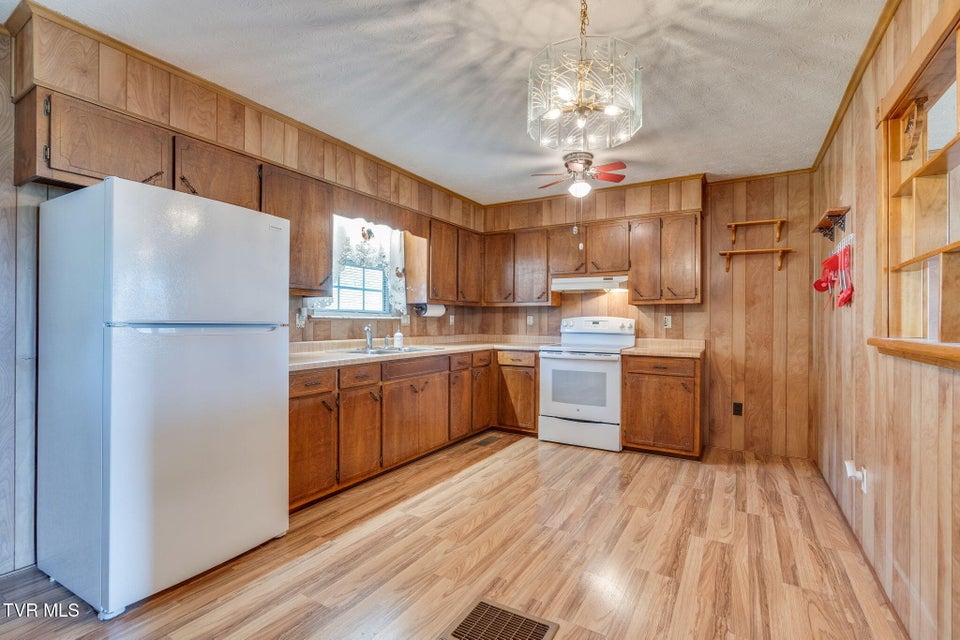 Photo #9: 4410 Asheville Highway