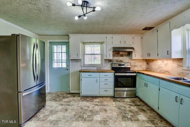 Photo #18: 1427 Highway 93 