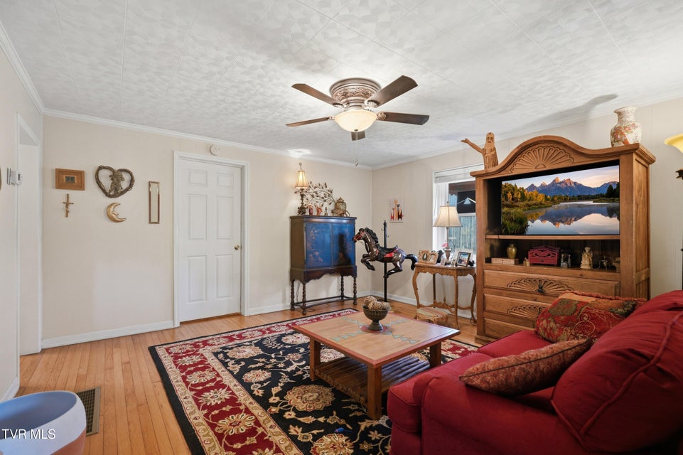 Photo #9: 5422 Penwood Drive