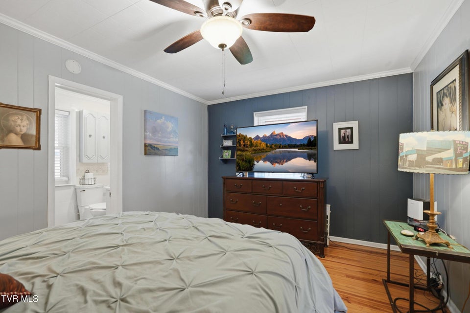 Photo #21: 5422 Penwood Drive