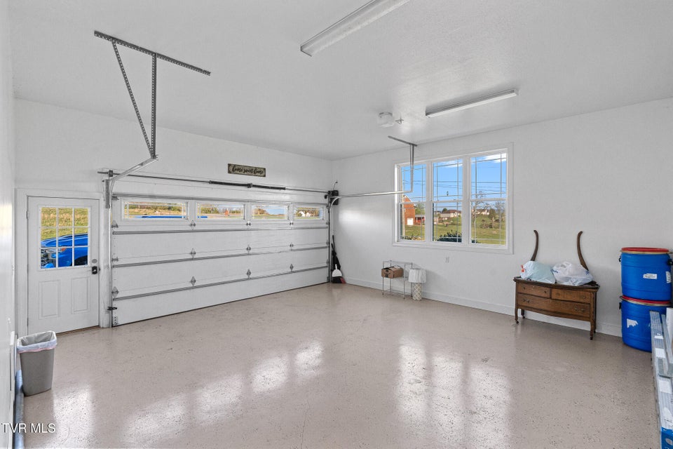 Photo #31: 4085 Old Stage Road